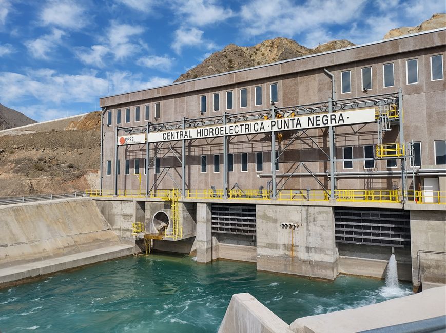 Hydroelectric dam in San Juan, Argentina, showcasing renewable energy innovation.